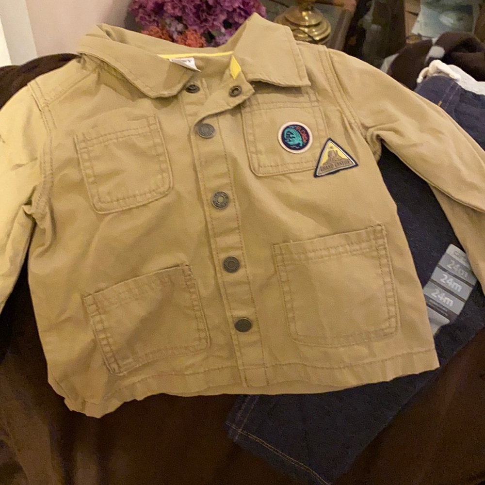 Carter’s 24 month two piece set.